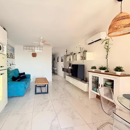 Sea View In Ocean View Apartment