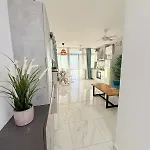 Sea View In Ocean View *
