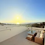 Sea View In Ocean View Apartment *