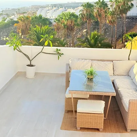 Sea View In Ocean View 아데제